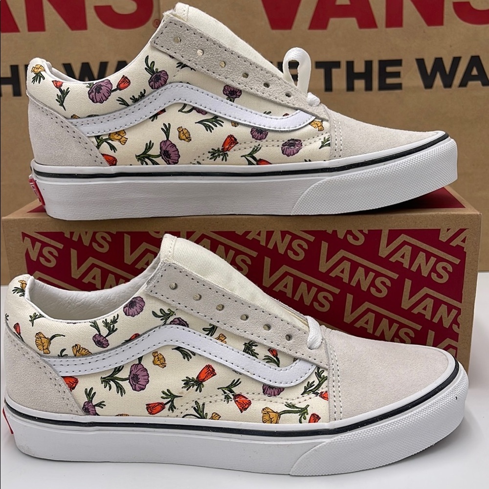 Vans WMNS Floral Canvas Sneakers Old Skool
Poppy Floral Cream
VNA5KRSCRM